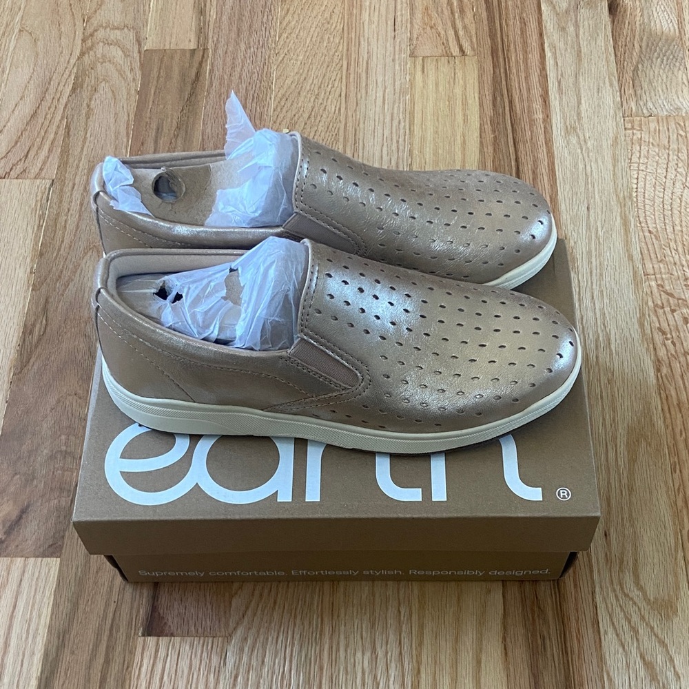 Earth Women's Tan Perforated Loafers
